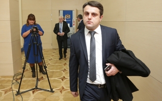 კახეთის ყოფილი გუბერნატორის მამამ ერთ თვეში 14 მიწის ნაკვეთი იყიდა, 134 ჰექტარი კი იჯარით გაიფორმა