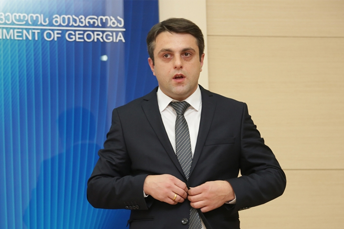 ირაკლი შიოლაშვილის მამამ კიდევ 275 000 კვ.მ სახნავი მიწა იყიდა
