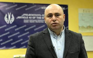 ბესიკ შუბითიძის დაჭრის საქმეზე ბრალდებული უჩა ილაშვილი პოლიციაში სასტიკად ცემეს - ადვოკატი